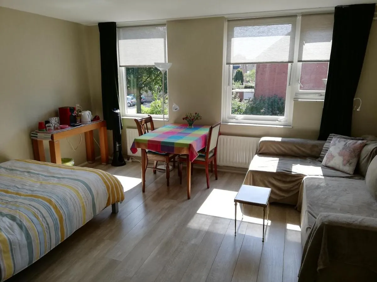 Homestay Utrecht의 연락처